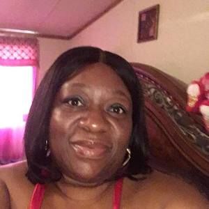 Meet your Posher, Pamela